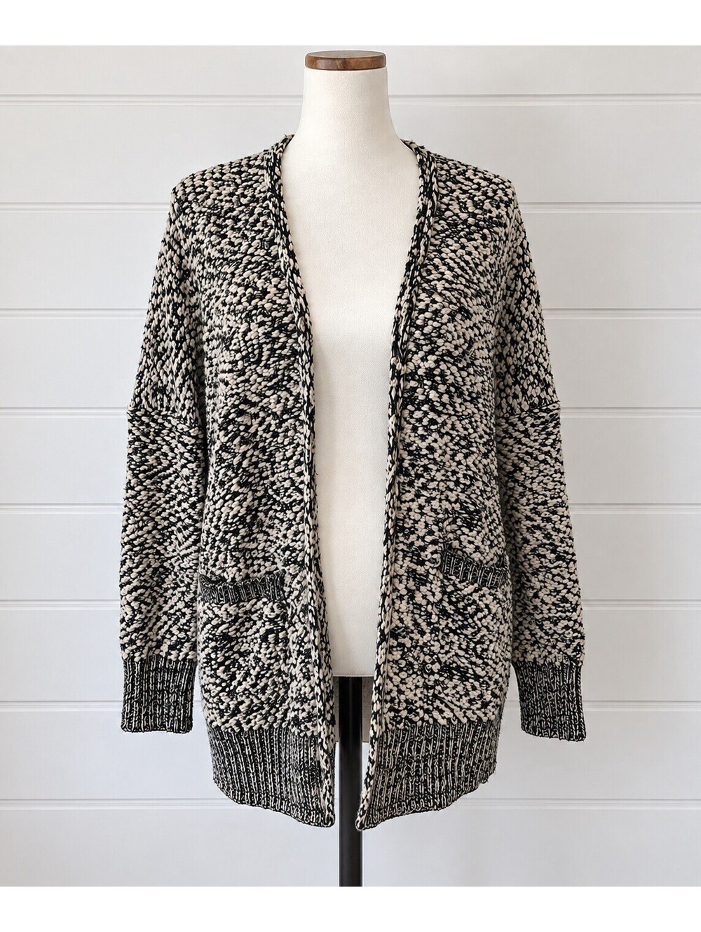 Staccato Cardigan Sweater Women Small Black Cream Chunky Knit Open Front Pocket